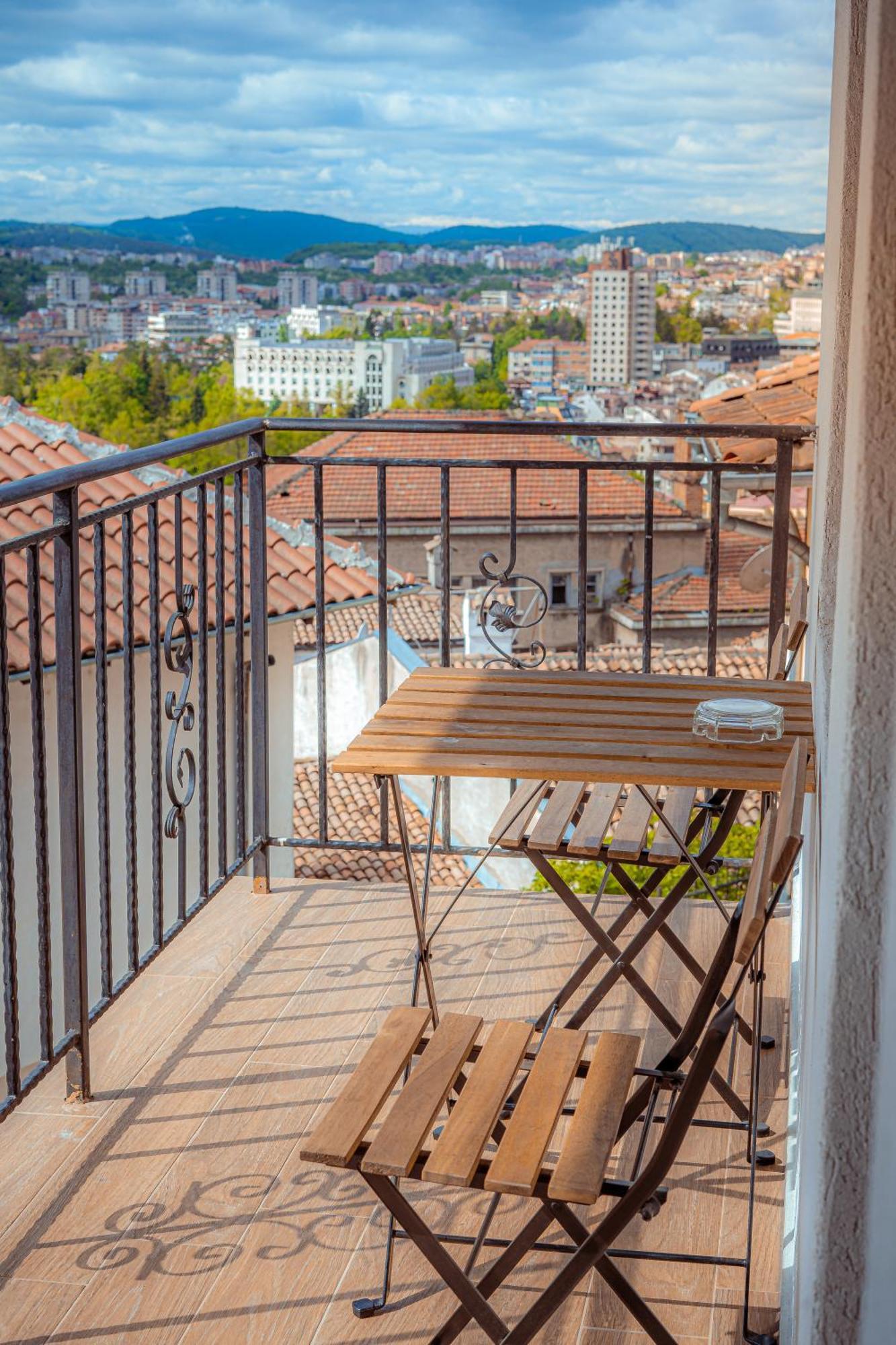 Family Hotel "Slavianska Dusha" Veliko Tarnovo Exterior photo